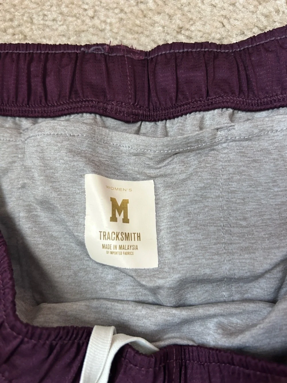 Tracksmith women’s session shorts - Picture 2 of 3